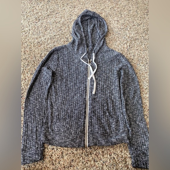 Cropped zip up - Picture 1 of 2